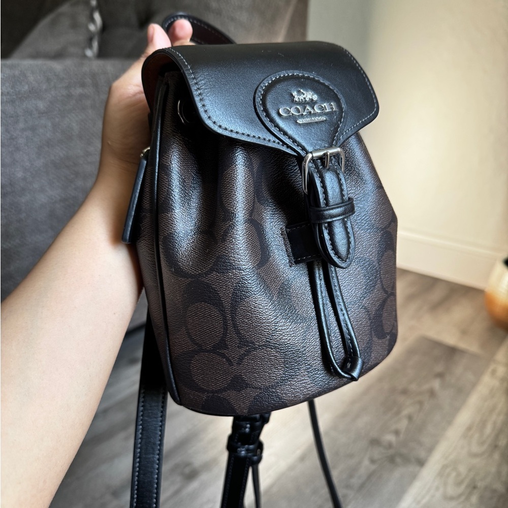 Coach Amelia convertible backpack in signature canvas